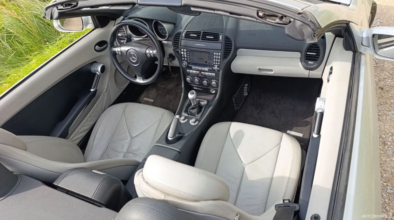 Mercedes-Benz SLK200 | 8