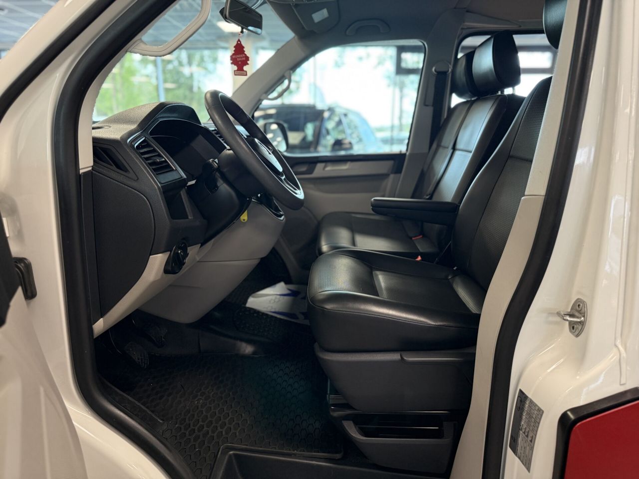 Volkswagen Transporter | 11