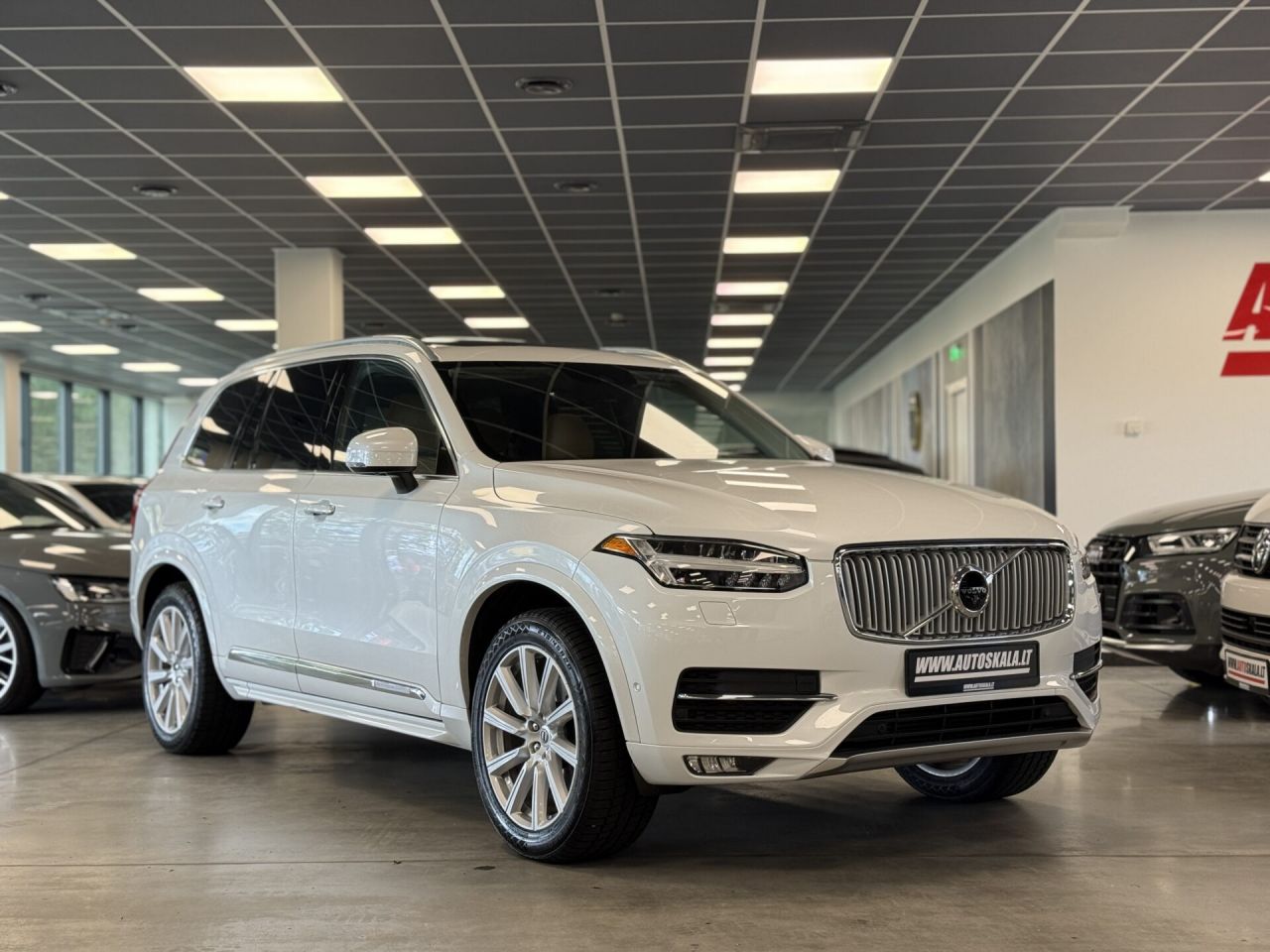 Volvo XC90 | 48