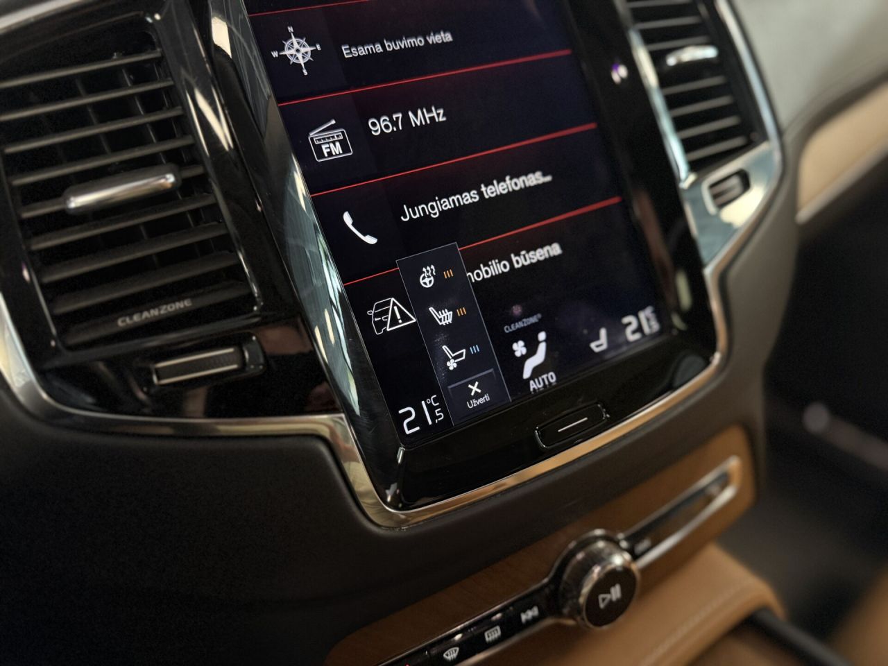 Volvo XC90 | 19