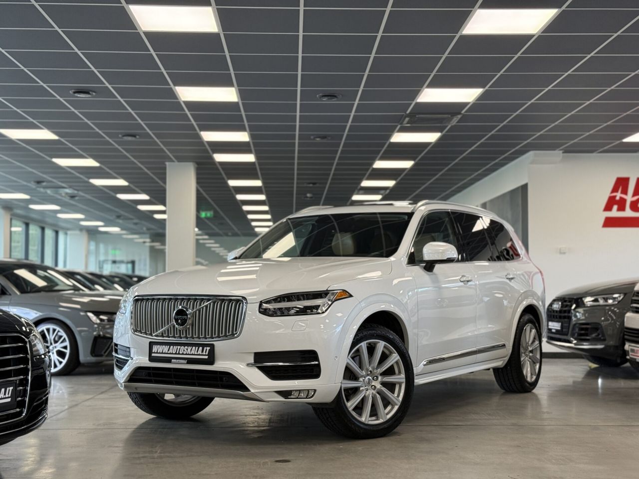 Volvo XC90 | 34