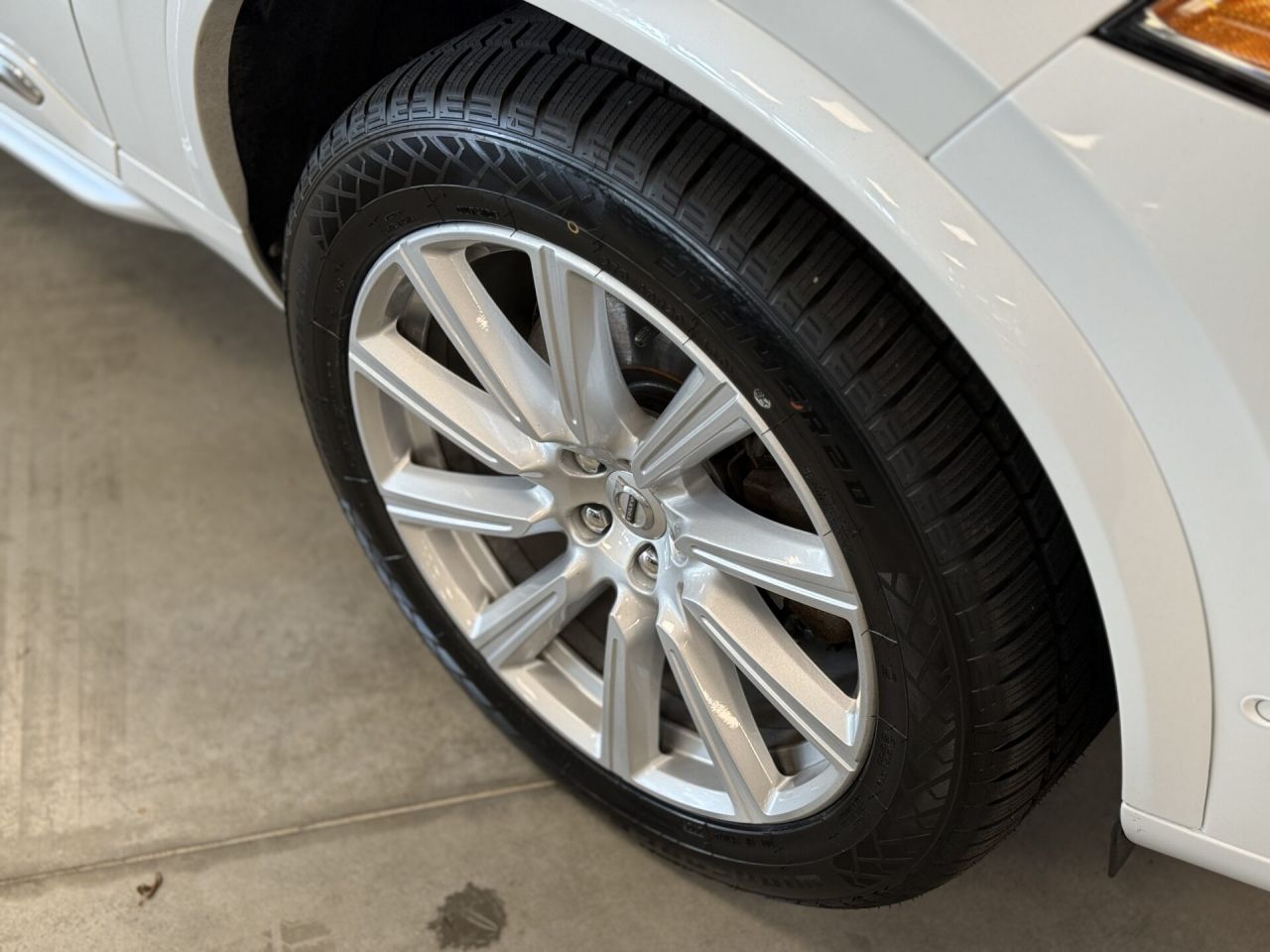 Volvo XC90 | 45