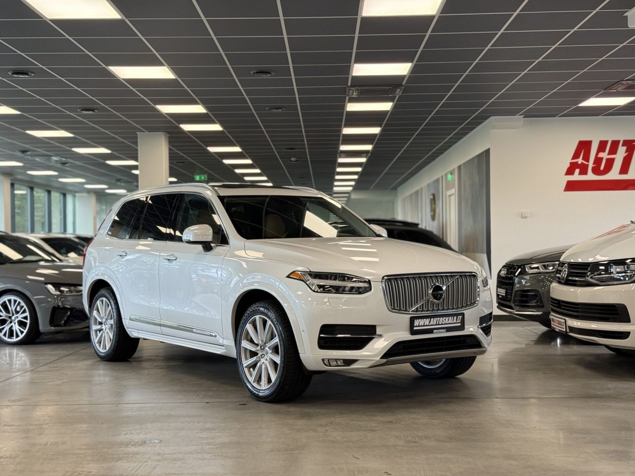 Volvo XC90 | 49