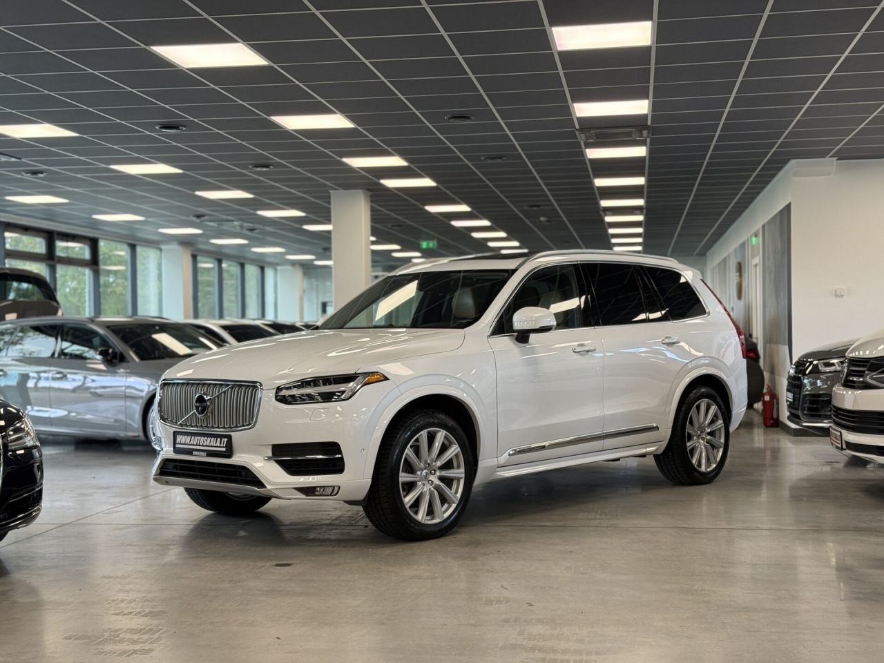 Volvo XC90 | 43