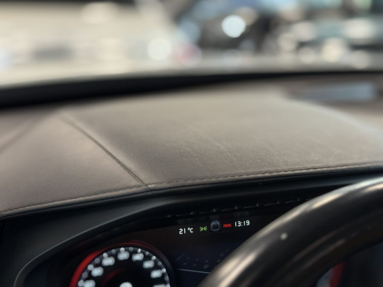 Volvo XC90 | 14