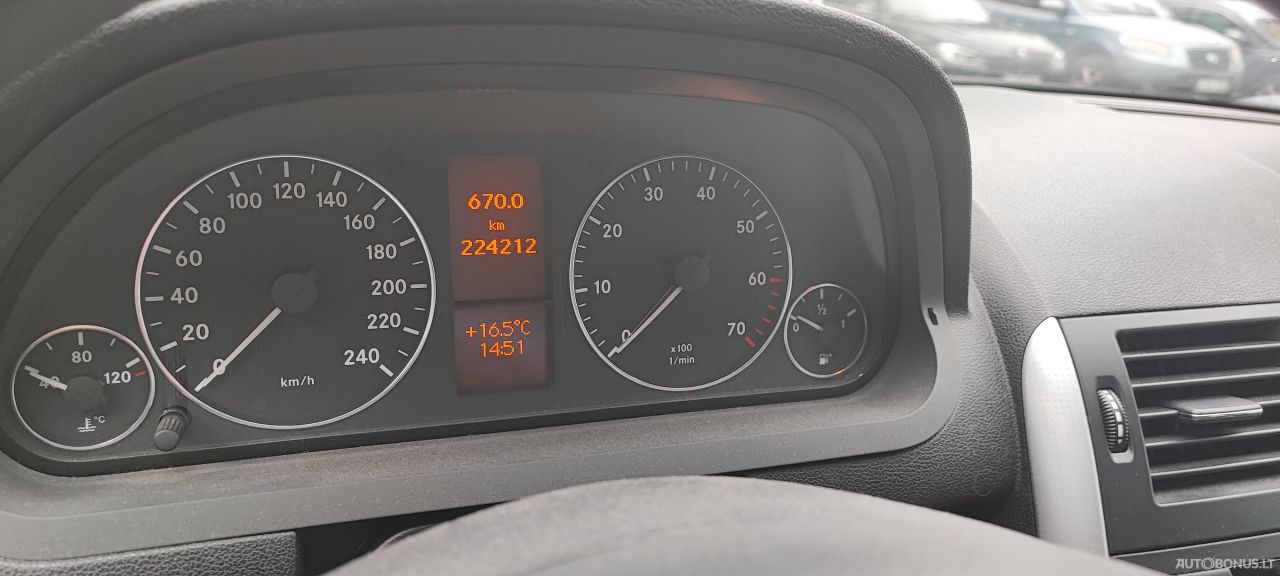 Mercedes-Benz A150 | 4