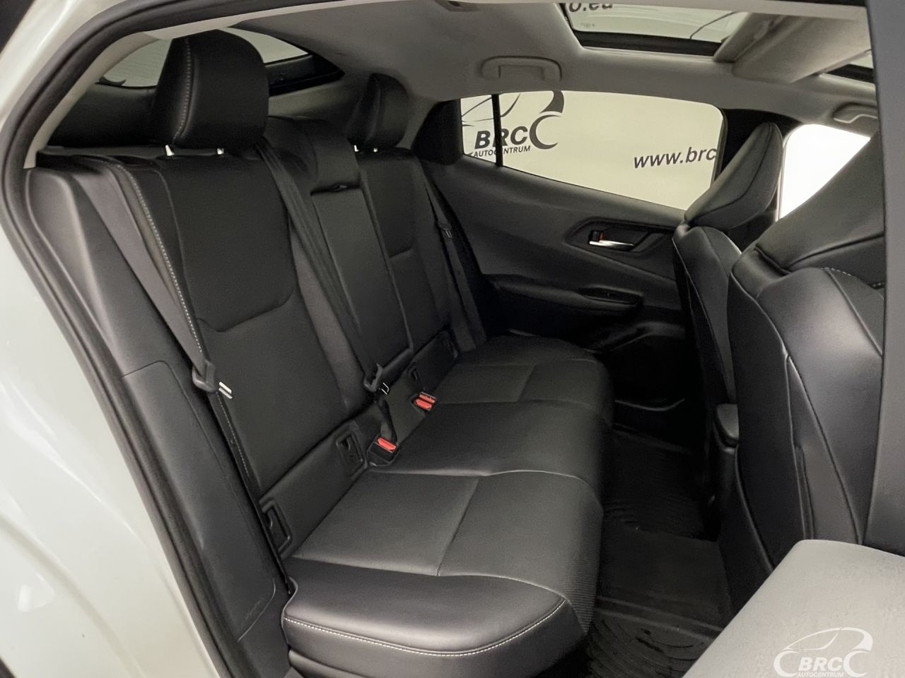 Toyota Prius | 11