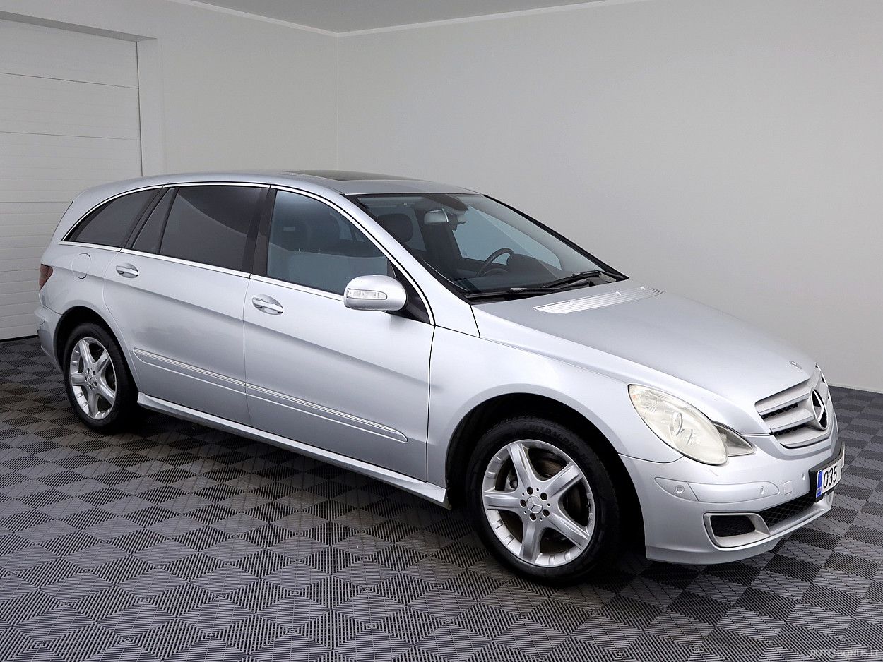 Mercedes-Benz R320
