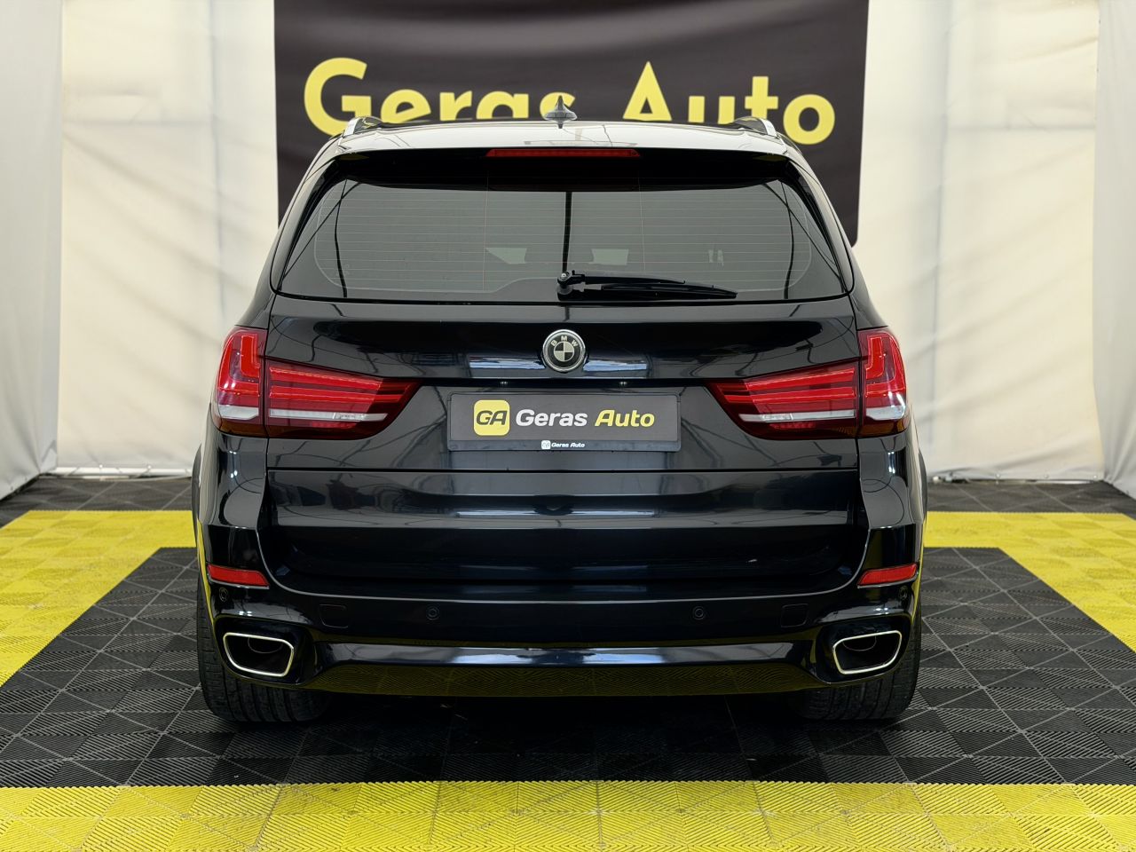 BMW X5 | 4