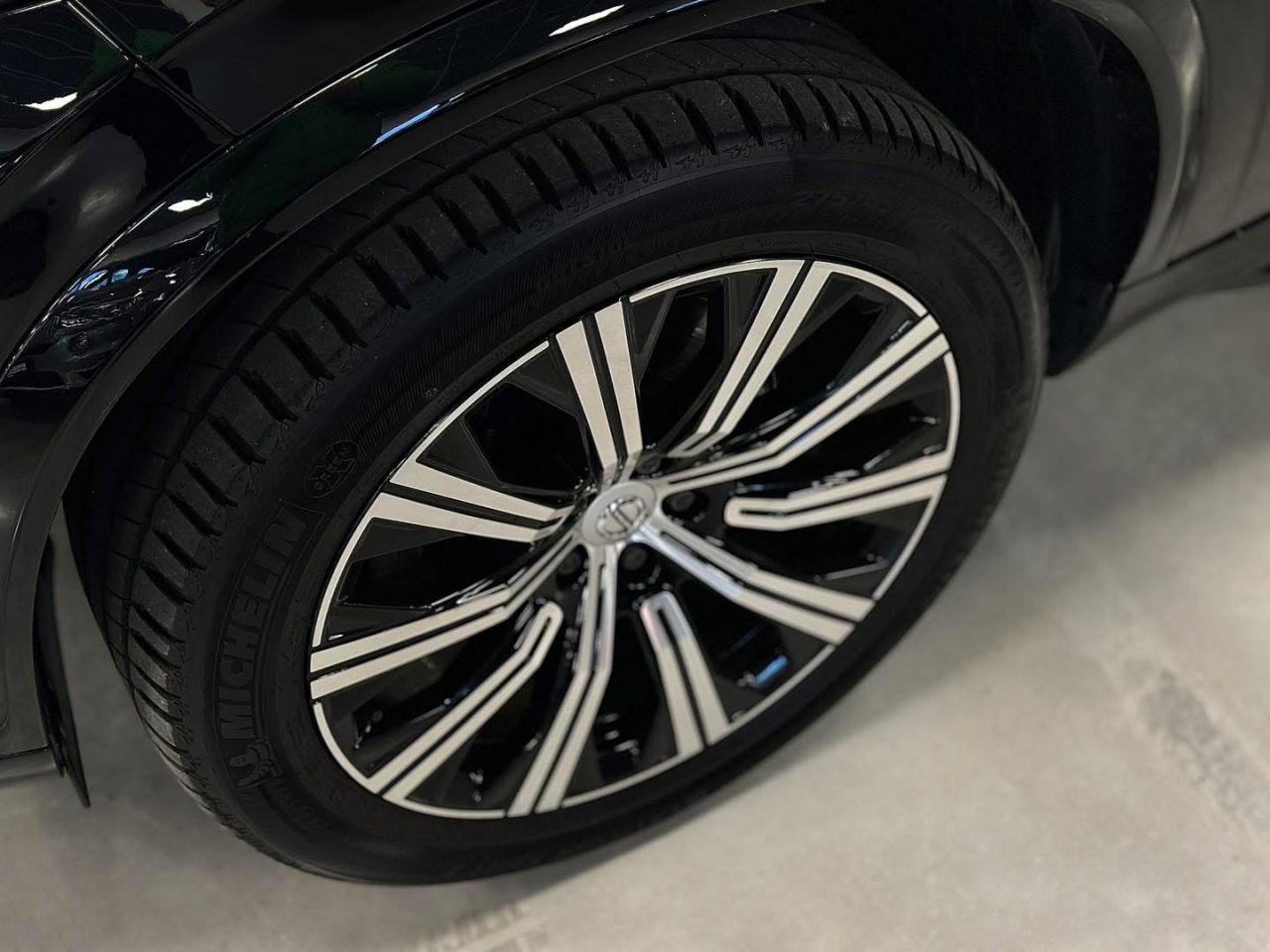 Volvo XC90 | 34