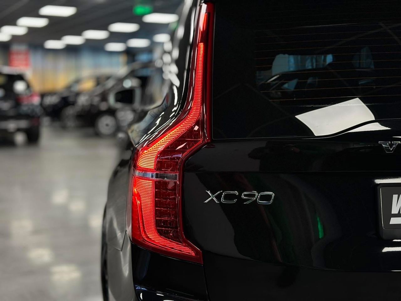 Volvo XC90 | 32