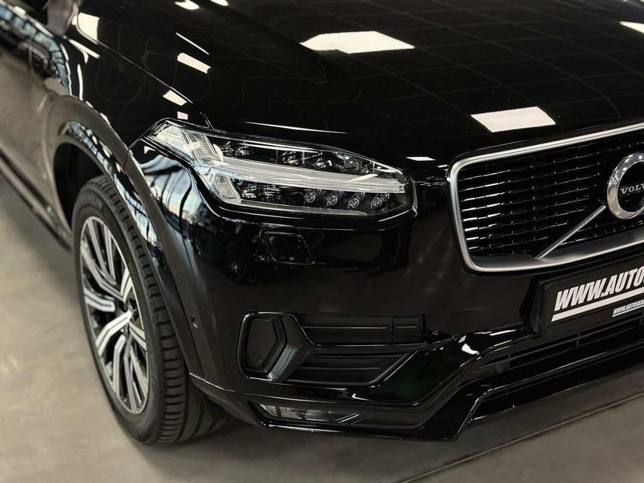 Volvo XC90 | 12