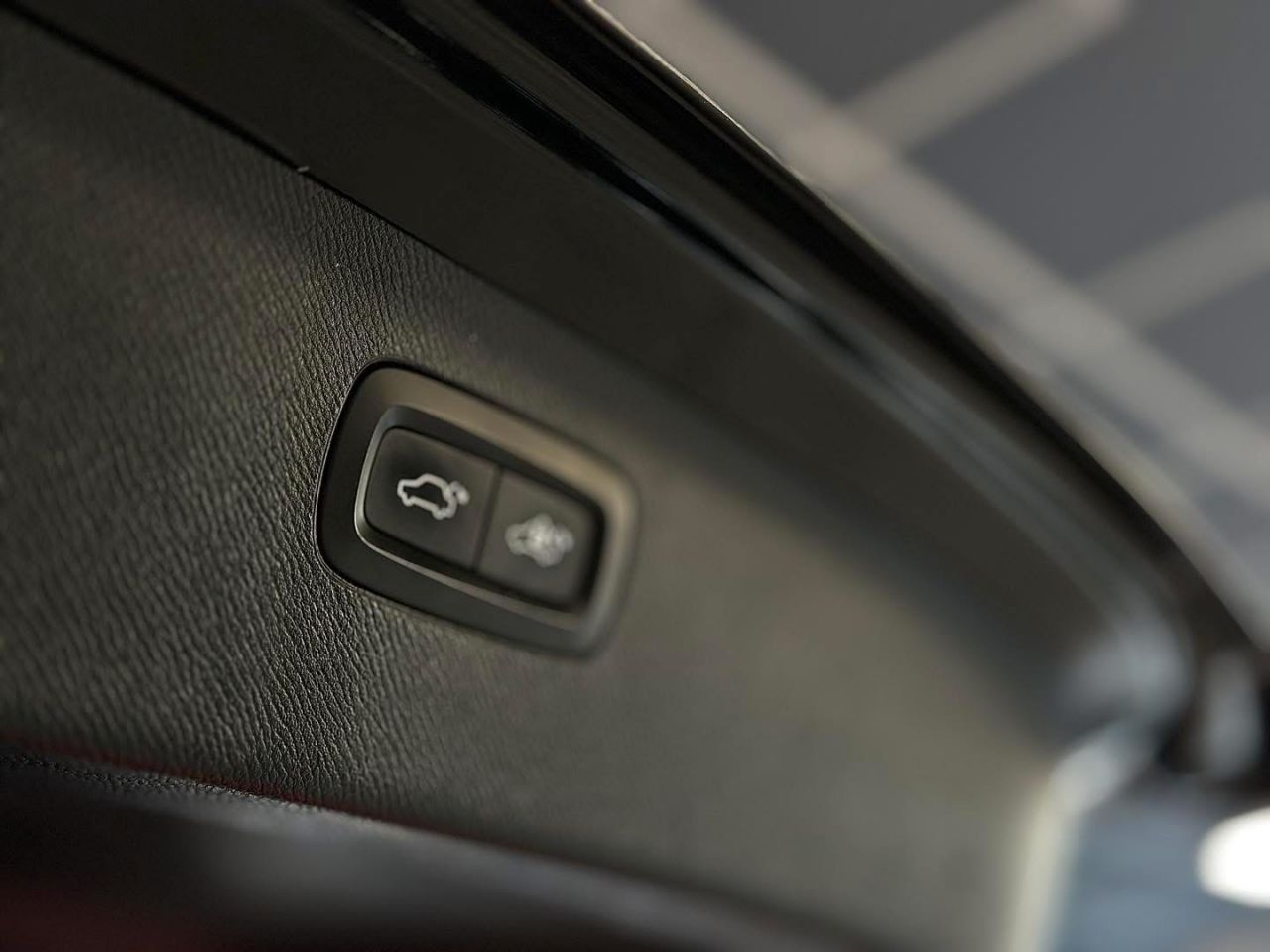 Volvo XC90 | 22