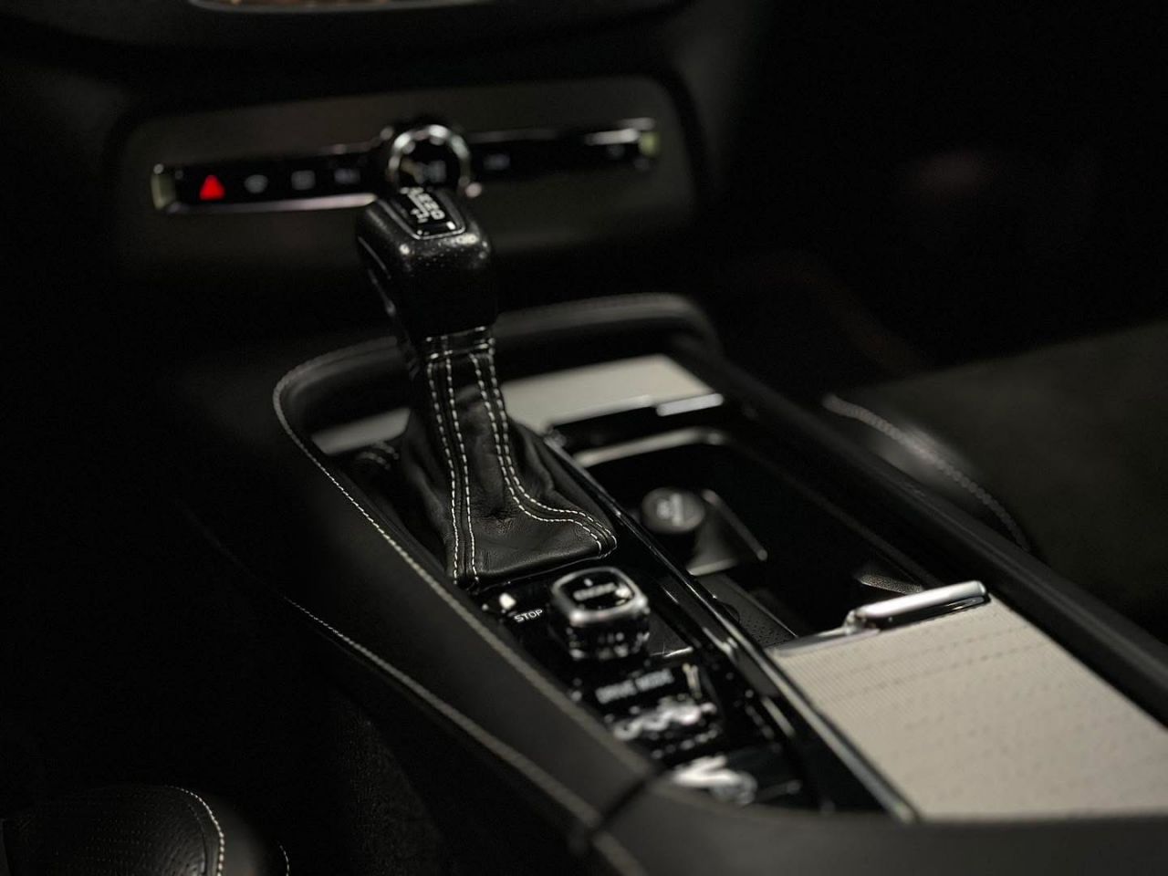 Volvo XC90 | 30