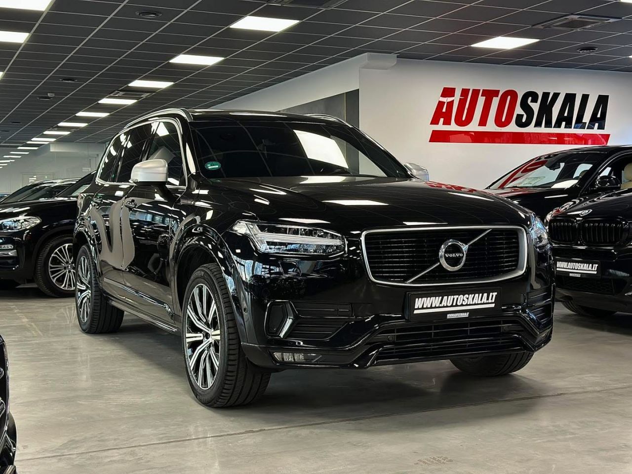 Volvo XC90 | 13