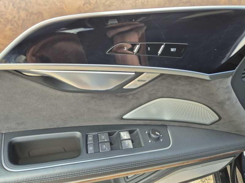 Audi A8 | 14