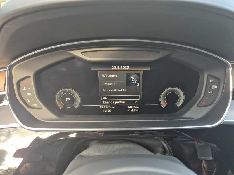 Audi A8 | 30