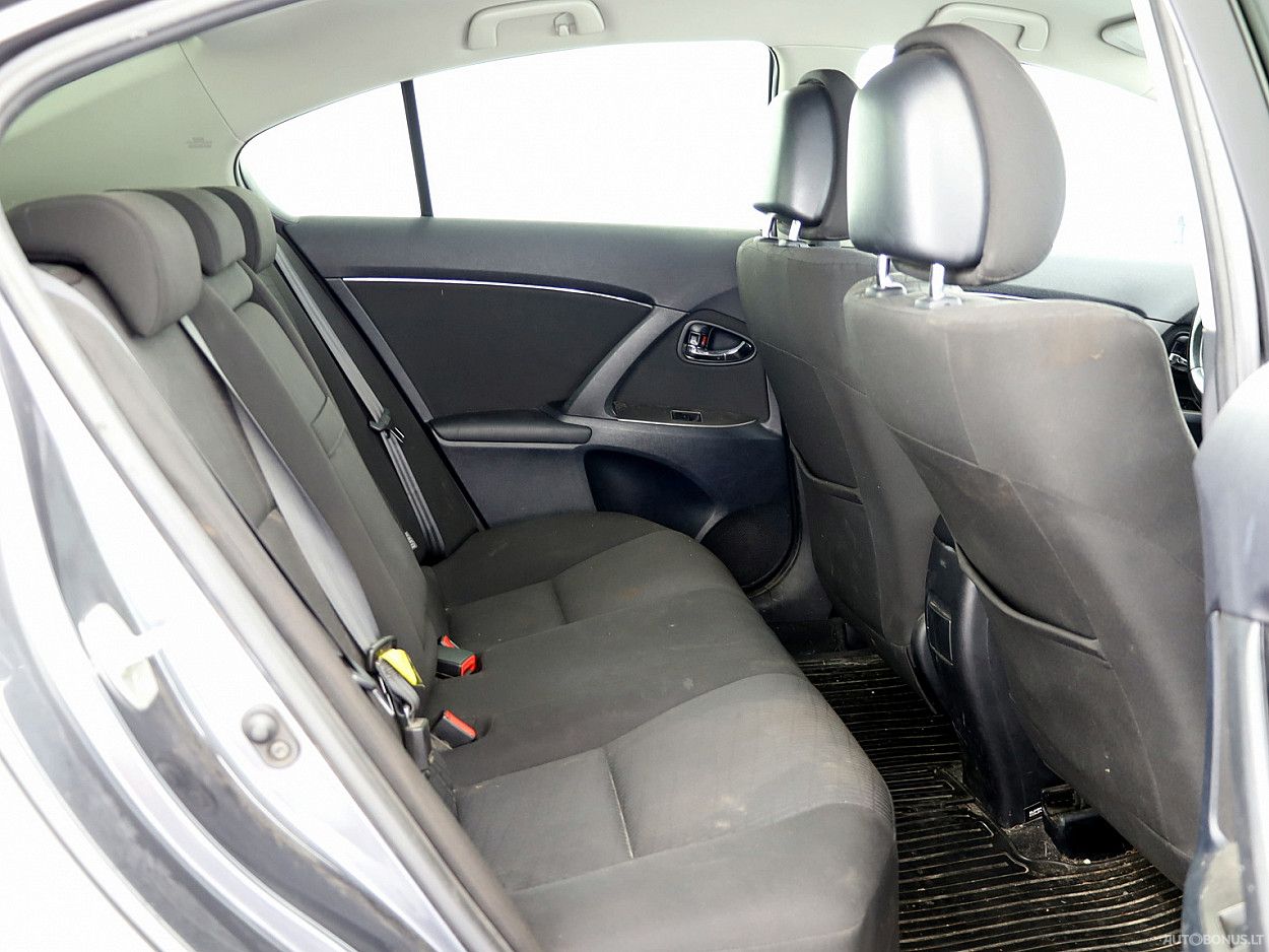 Toyota Avensis | 6
