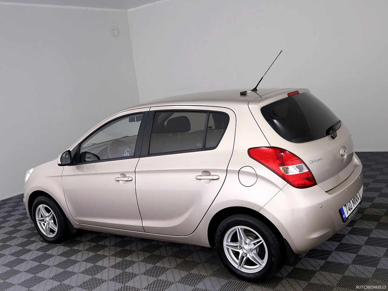 Hyundai i20 | 3