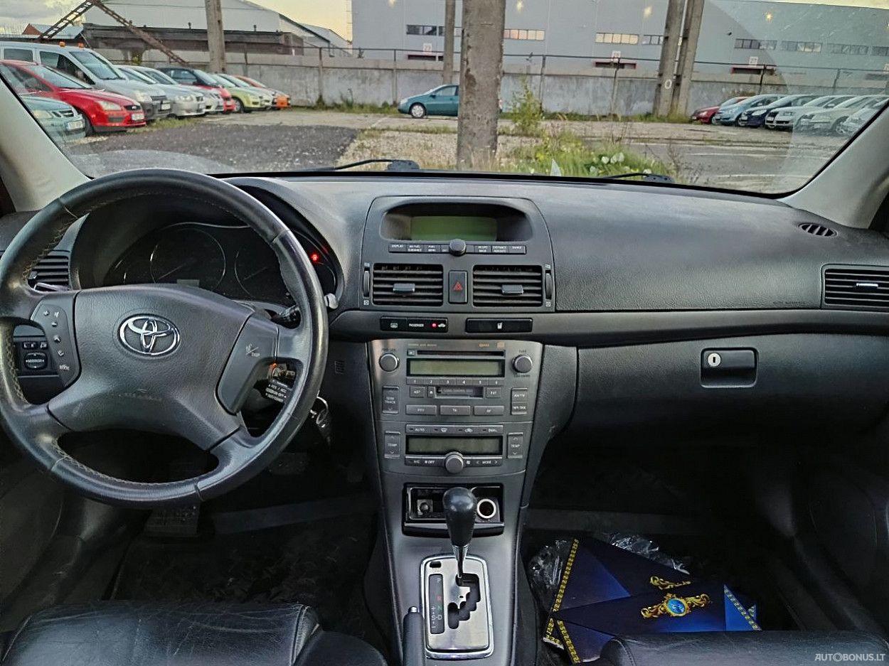 Toyota Avensis | 4