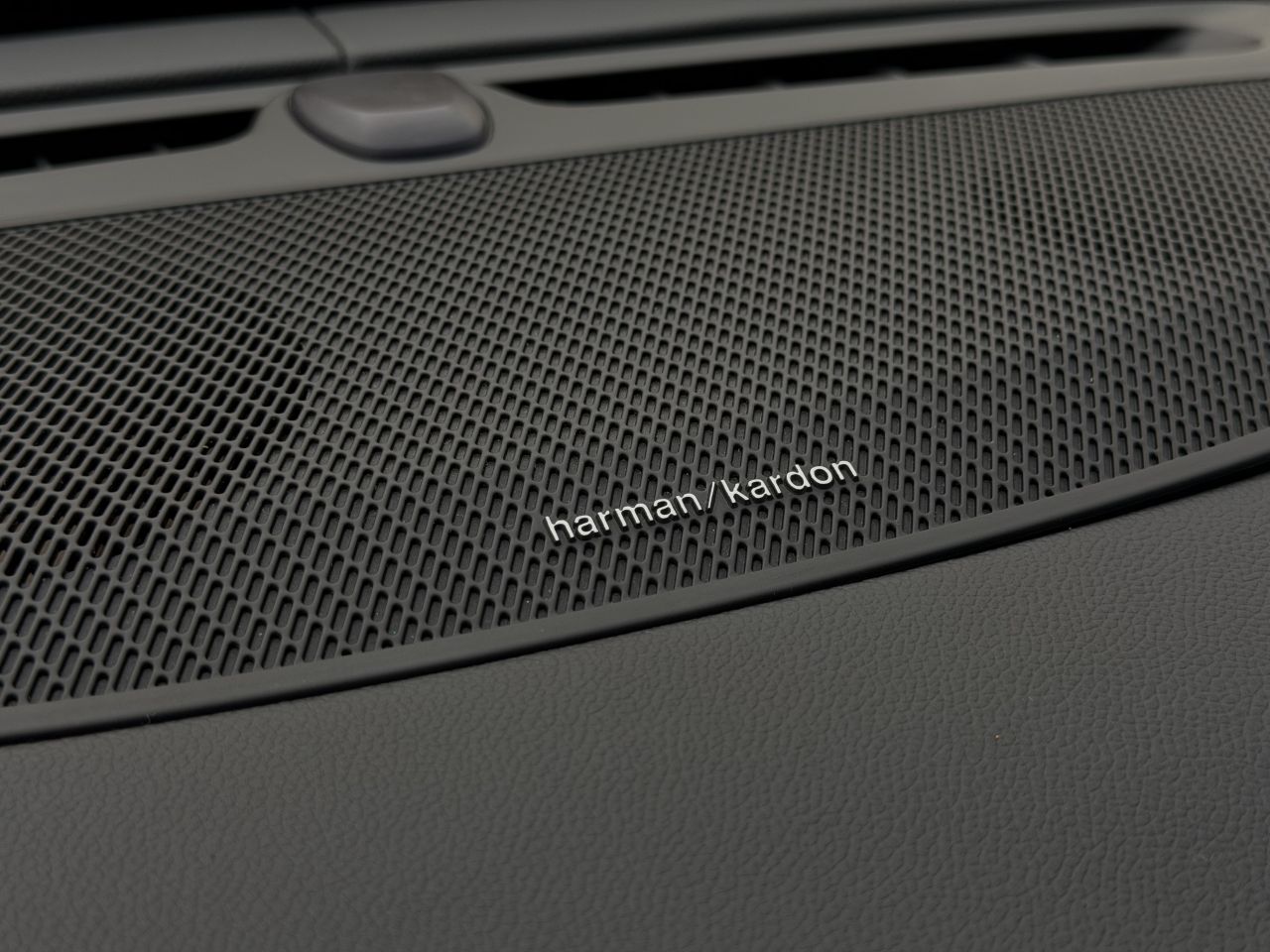 Volvo XC90 | 30
