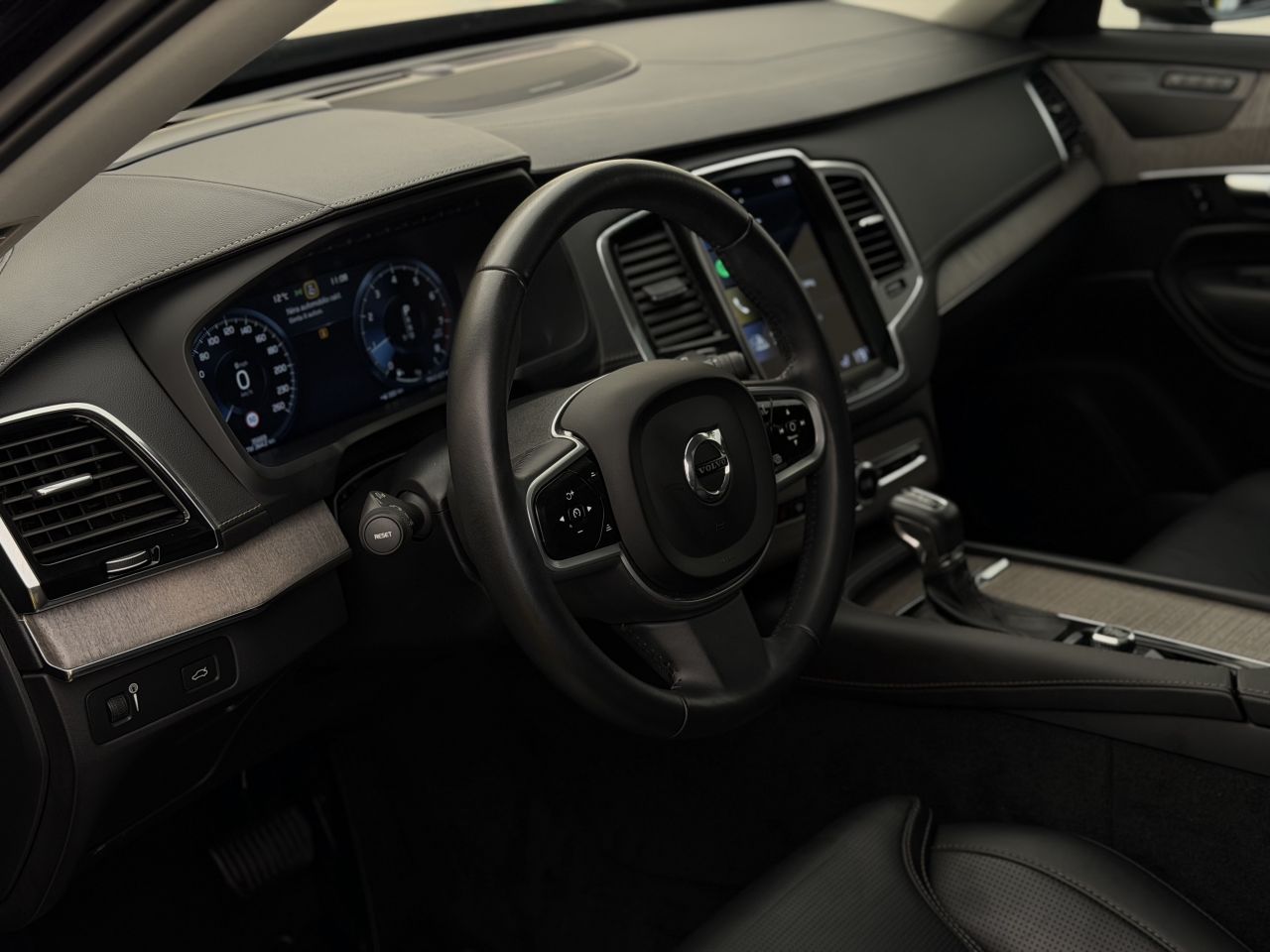 Volvo XC90 | 7