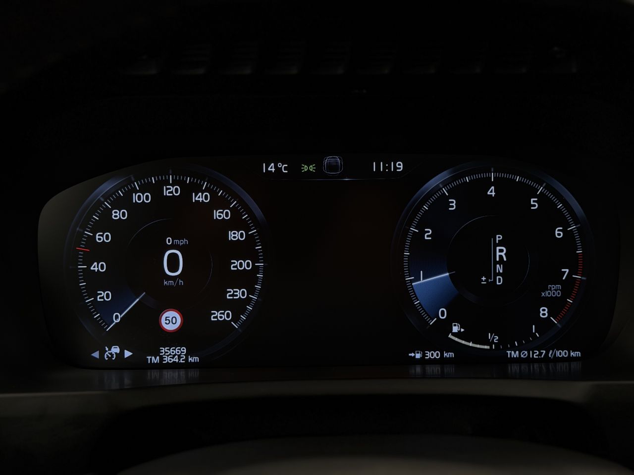 Volvo XC90 | 31