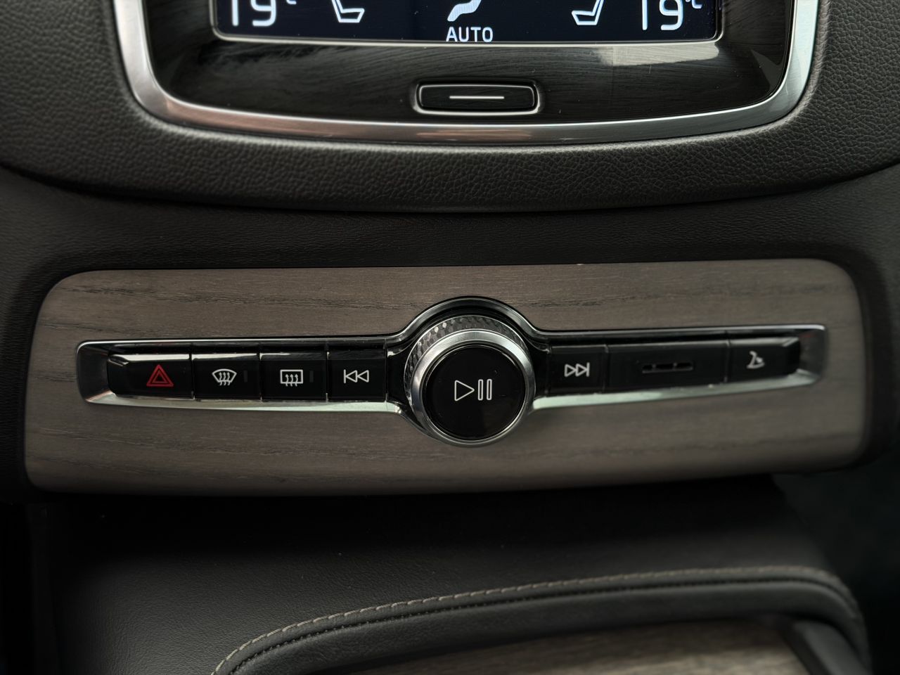 Volvo XC90 | 21