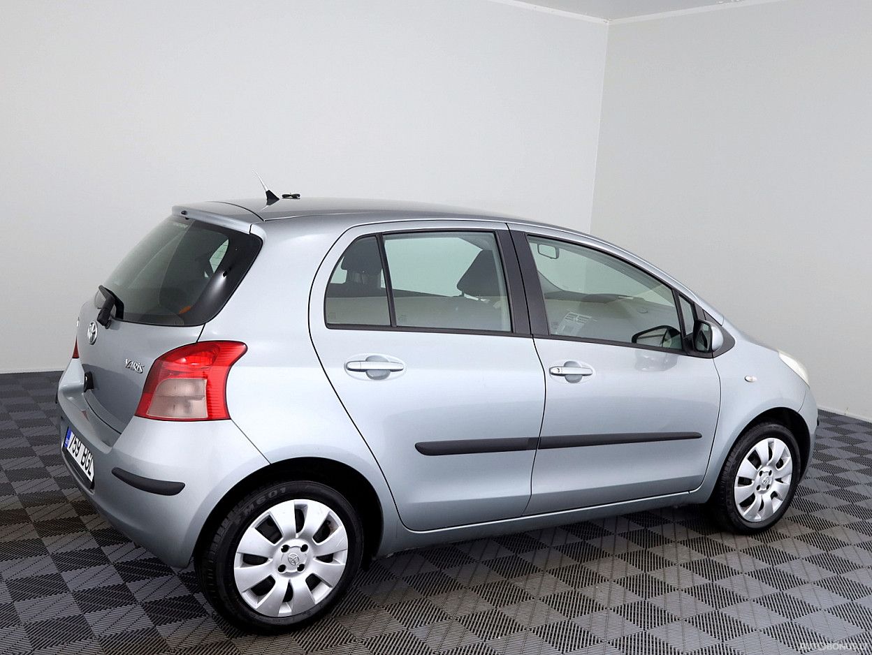 Toyota Yaris | 2