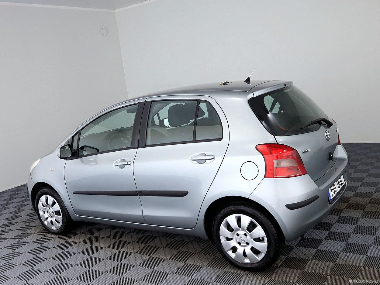Toyota Yaris | 3