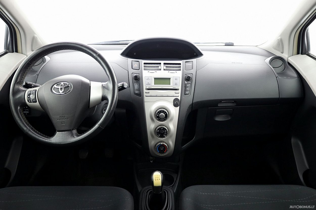 Toyota Yaris | 4