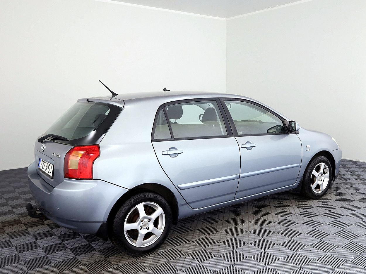 Toyota Corolla | 2