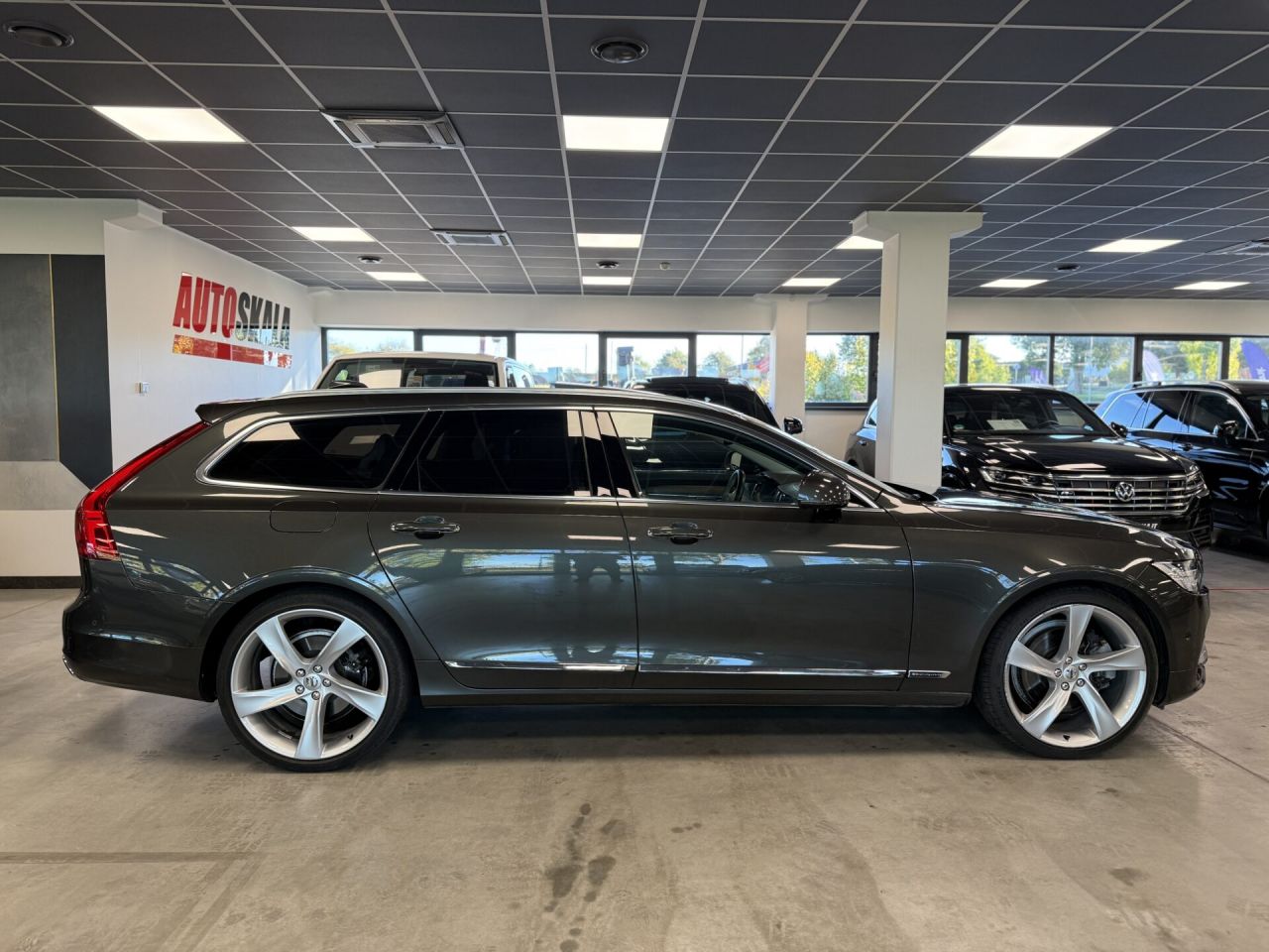 Volvo V90 | 12