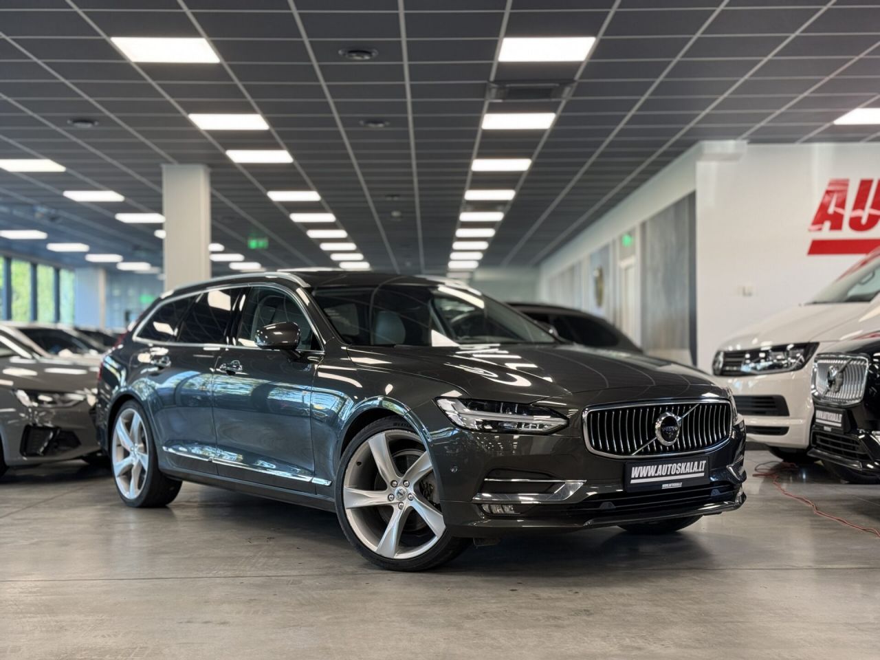 Volvo V90 | 8