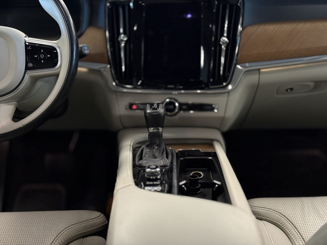 Volvo V90 | 40