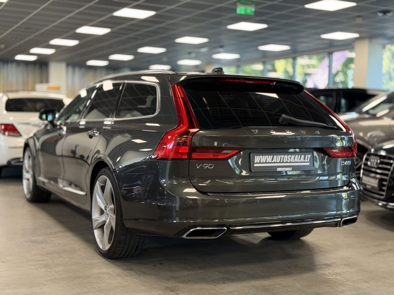 Volvo V90 | 9