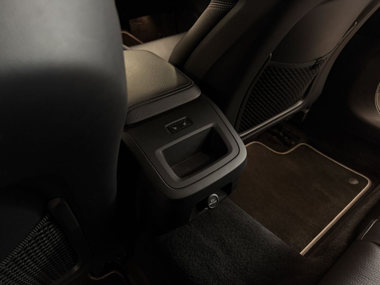 Volvo V60 | 33