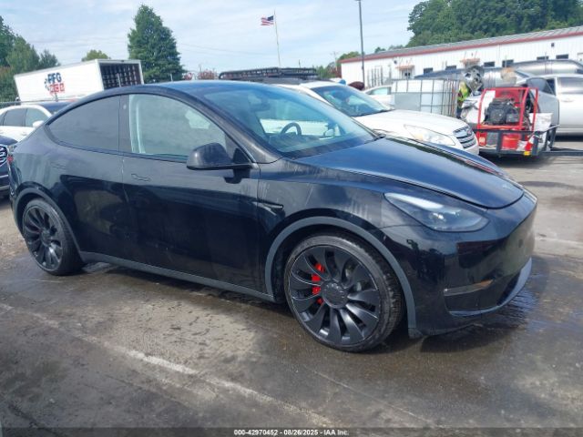 Tesla Model Y | 11