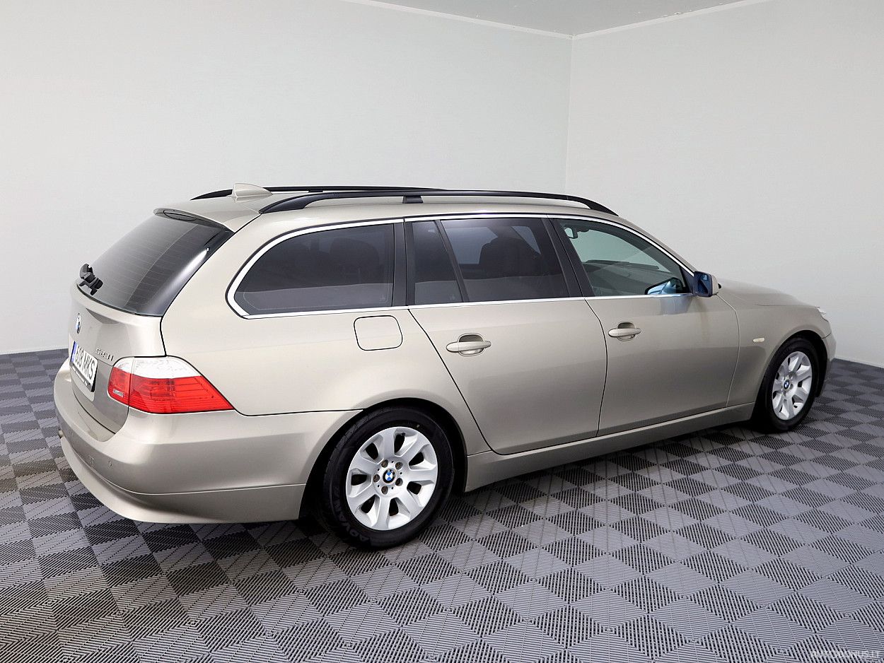 BMW 523 | 2