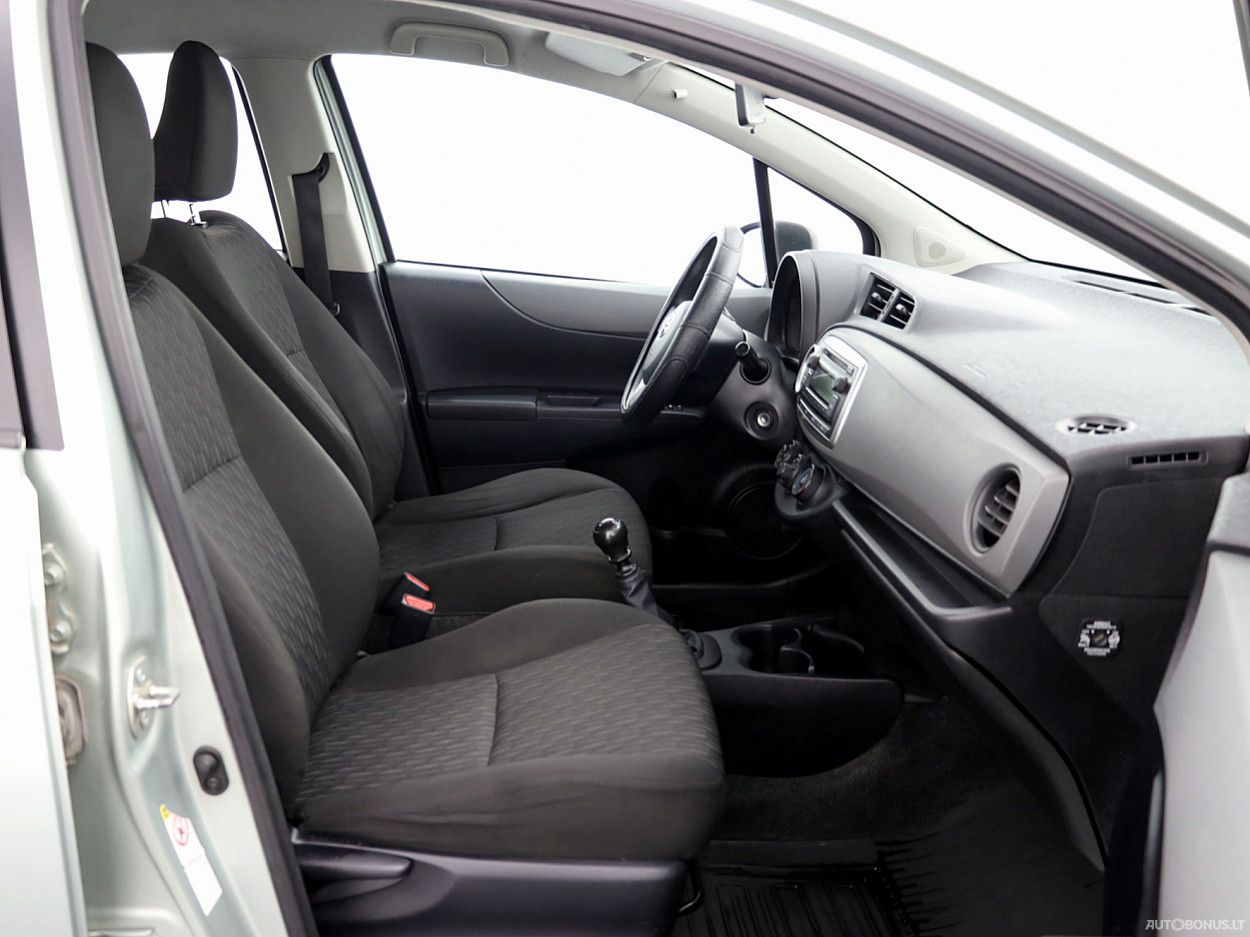 Toyota Yaris | 5