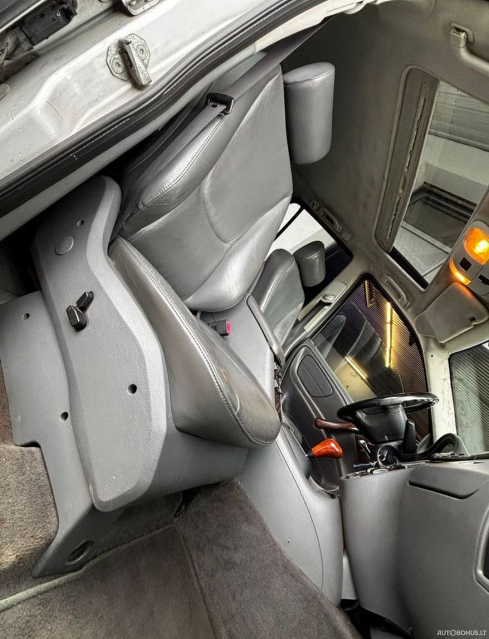 Mercedes-Benz ML430 | 8