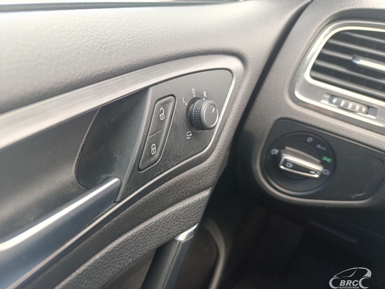Volkswagen Golf | 13