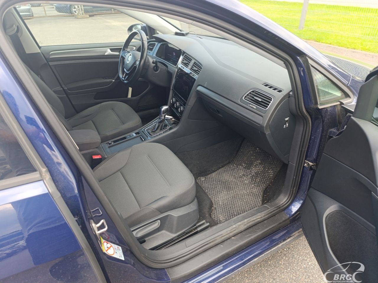 Volkswagen Golf | 6