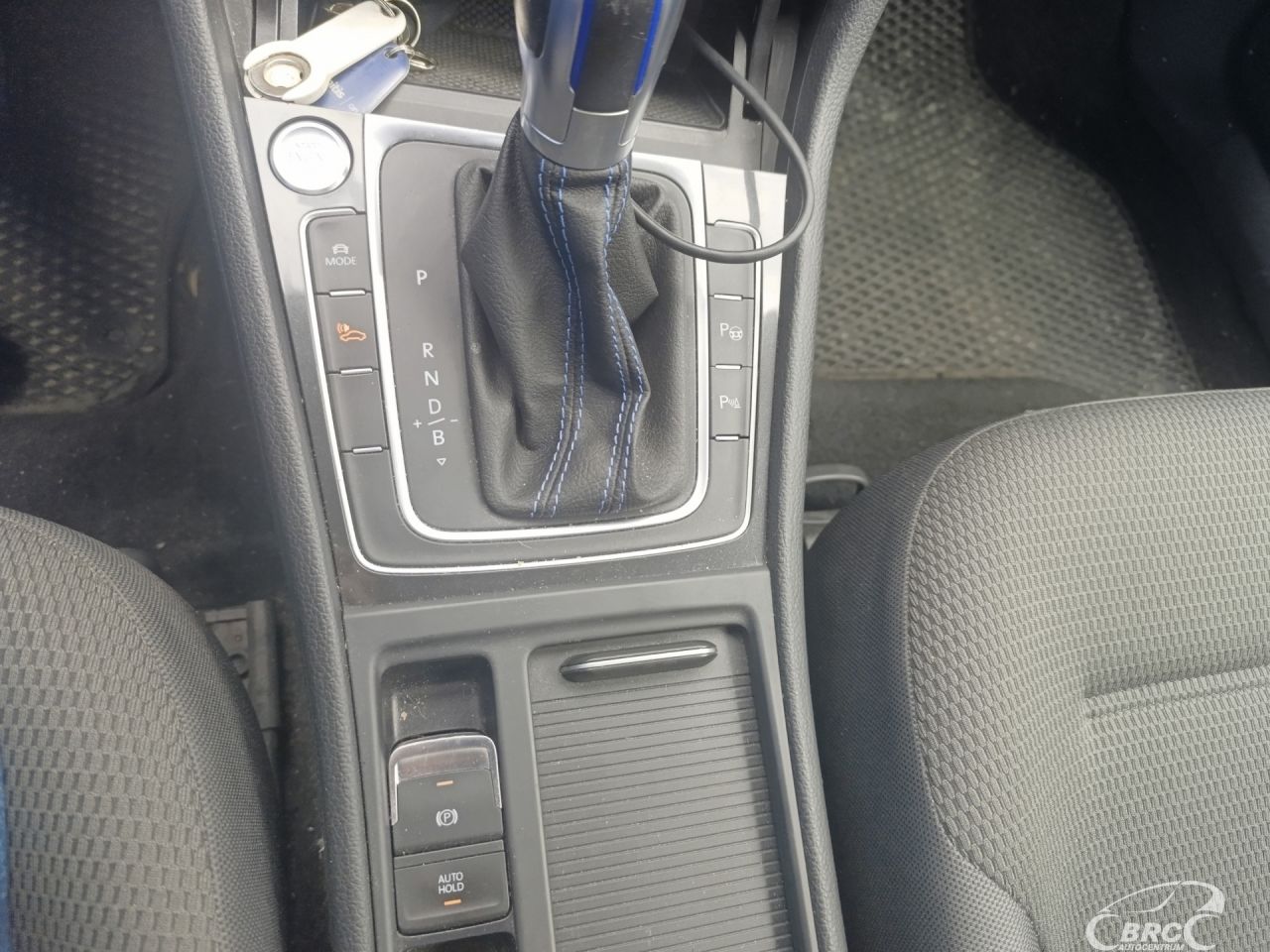 Volkswagen Golf | 9