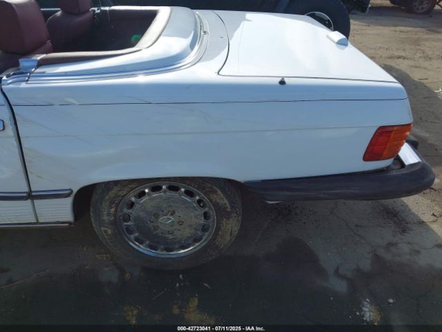 Mercedes-Benz SL560 | 10