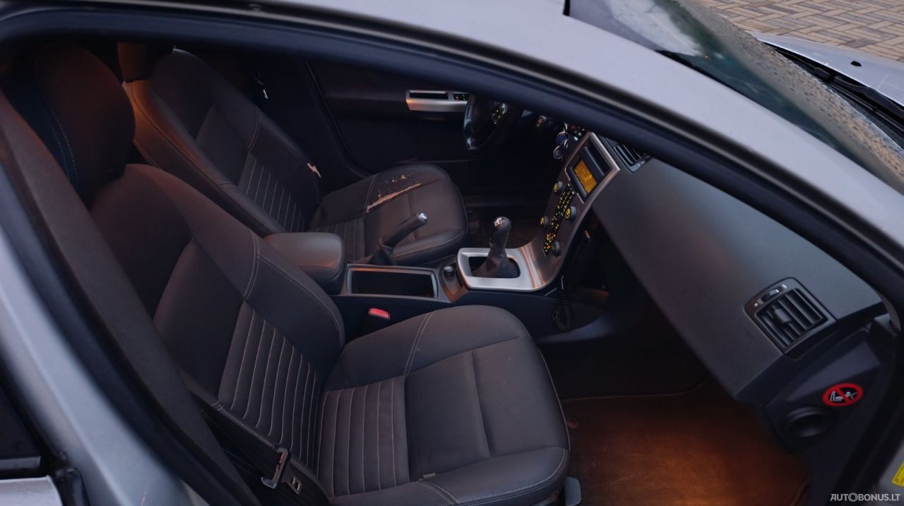 Volvo V50 | 6
