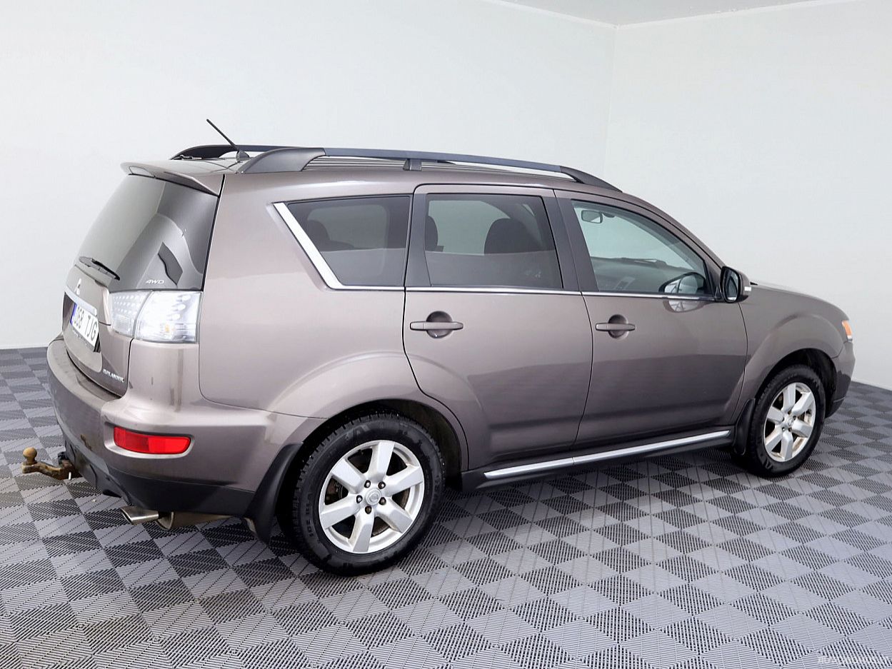 Mitsubishi Outlander | 2