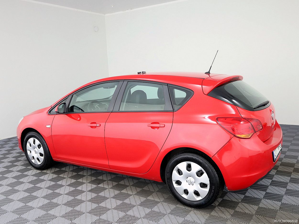 Opel Astra | 3