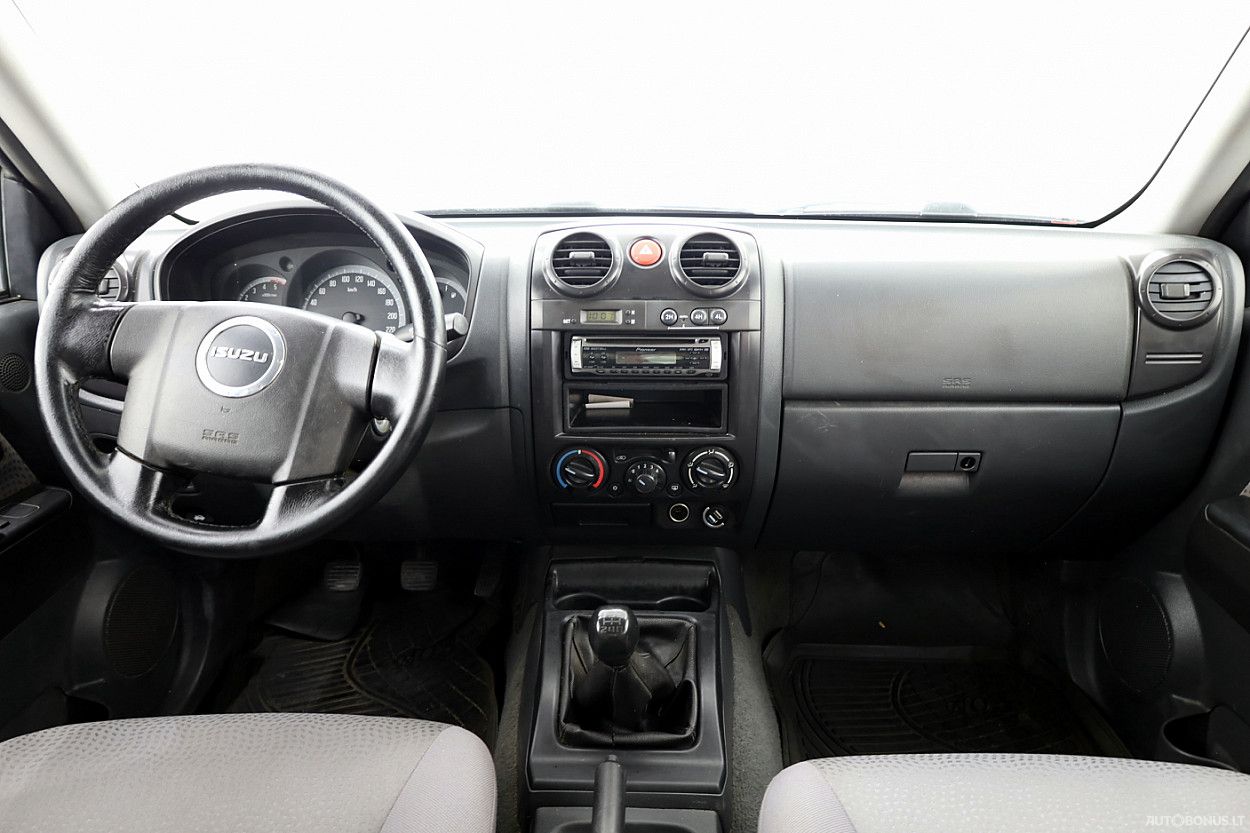 Isuzu D-Max | 4