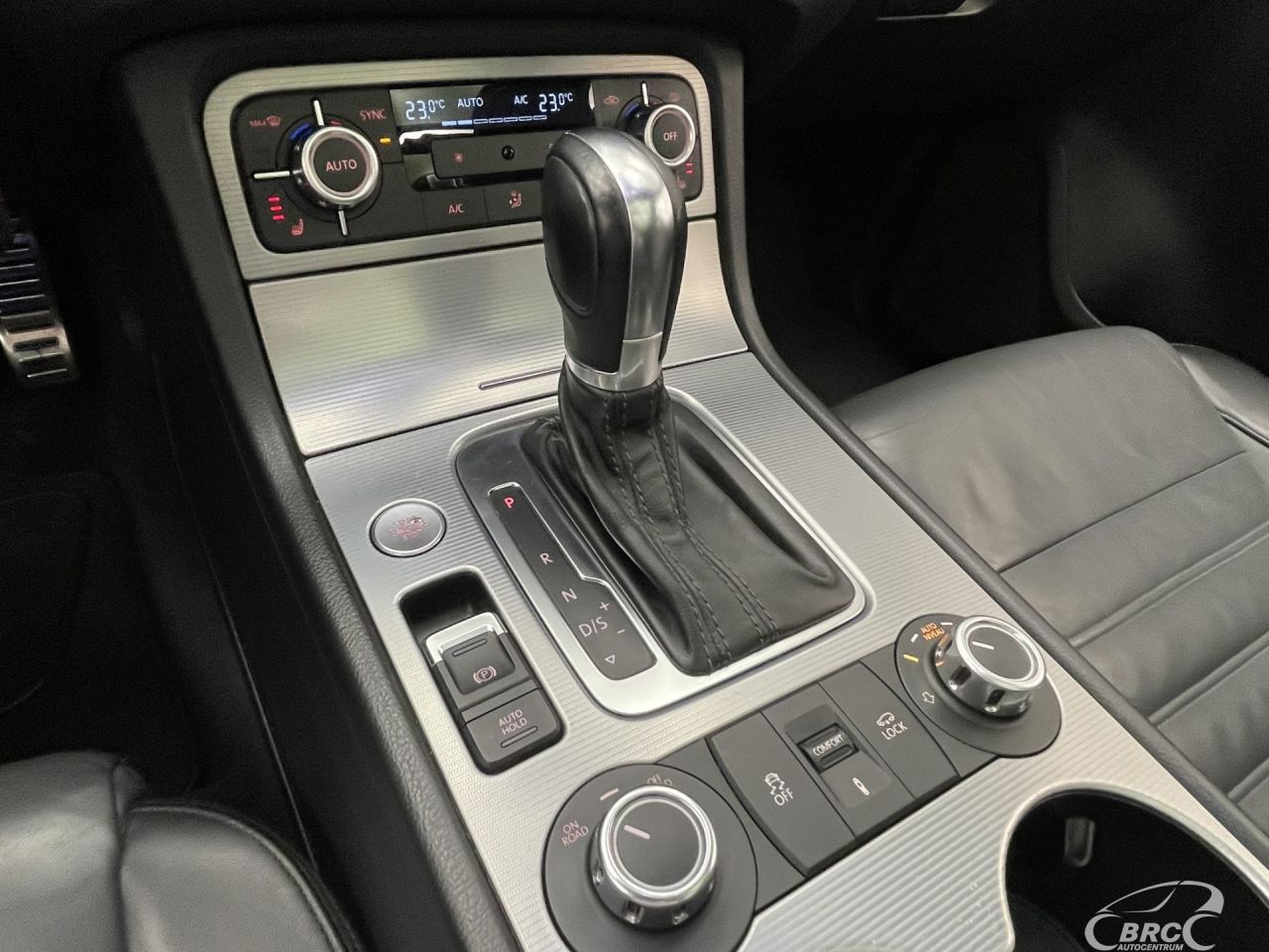 Volkswagen Touareg | 26